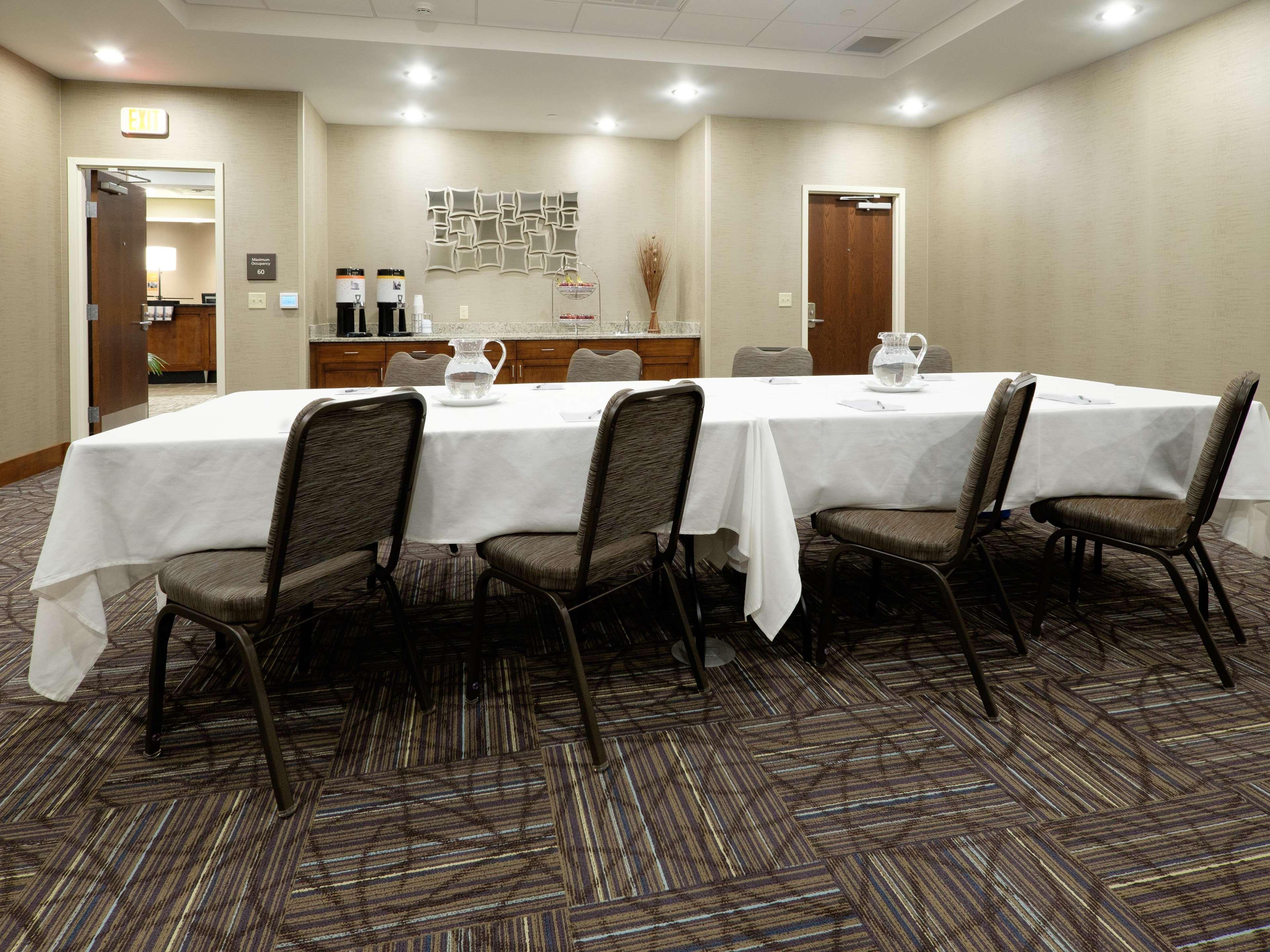 Hampton Inn Green Bay Downtown Экстерьер фото