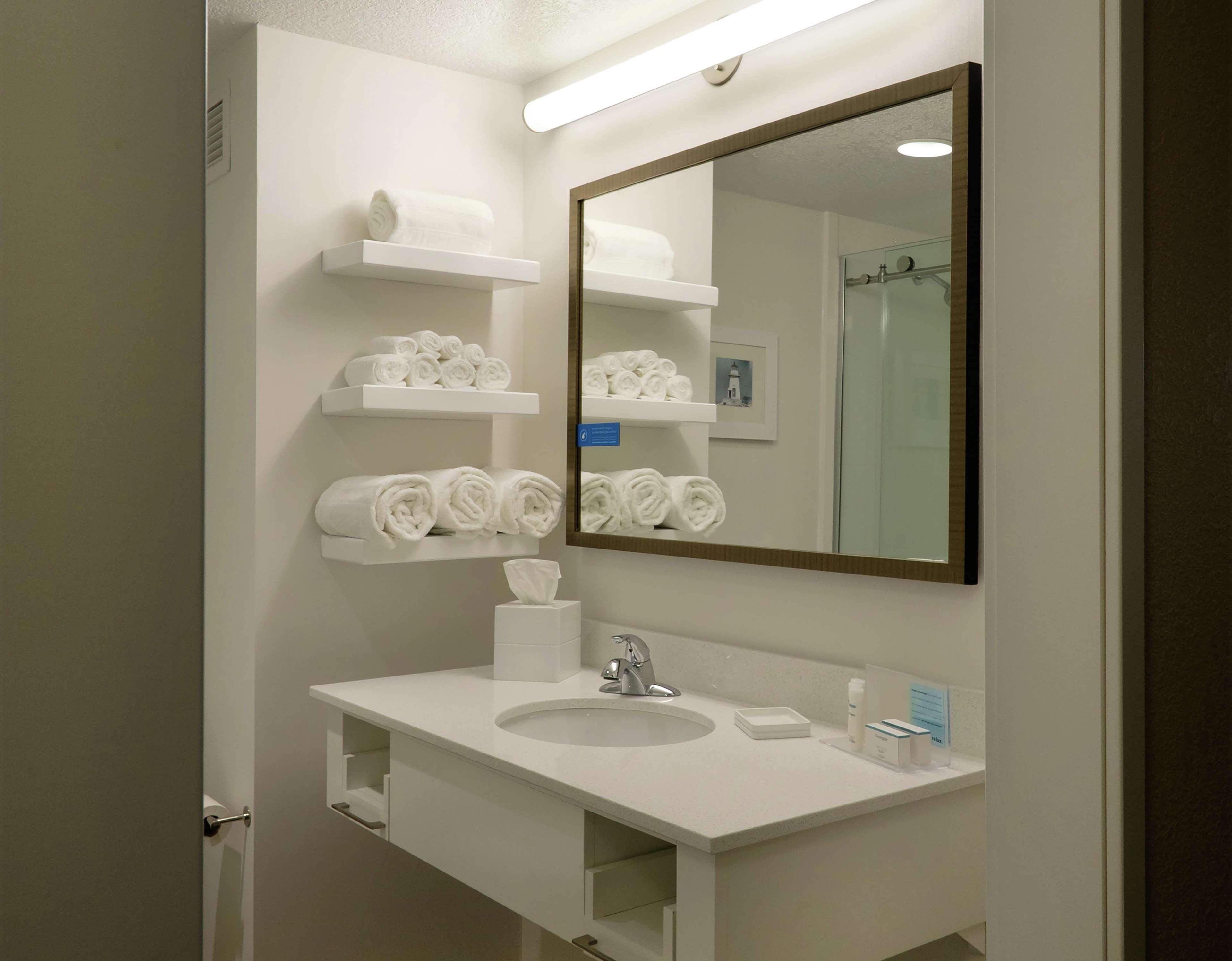 Hampton Inn Green Bay Downtown Экстерьер фото