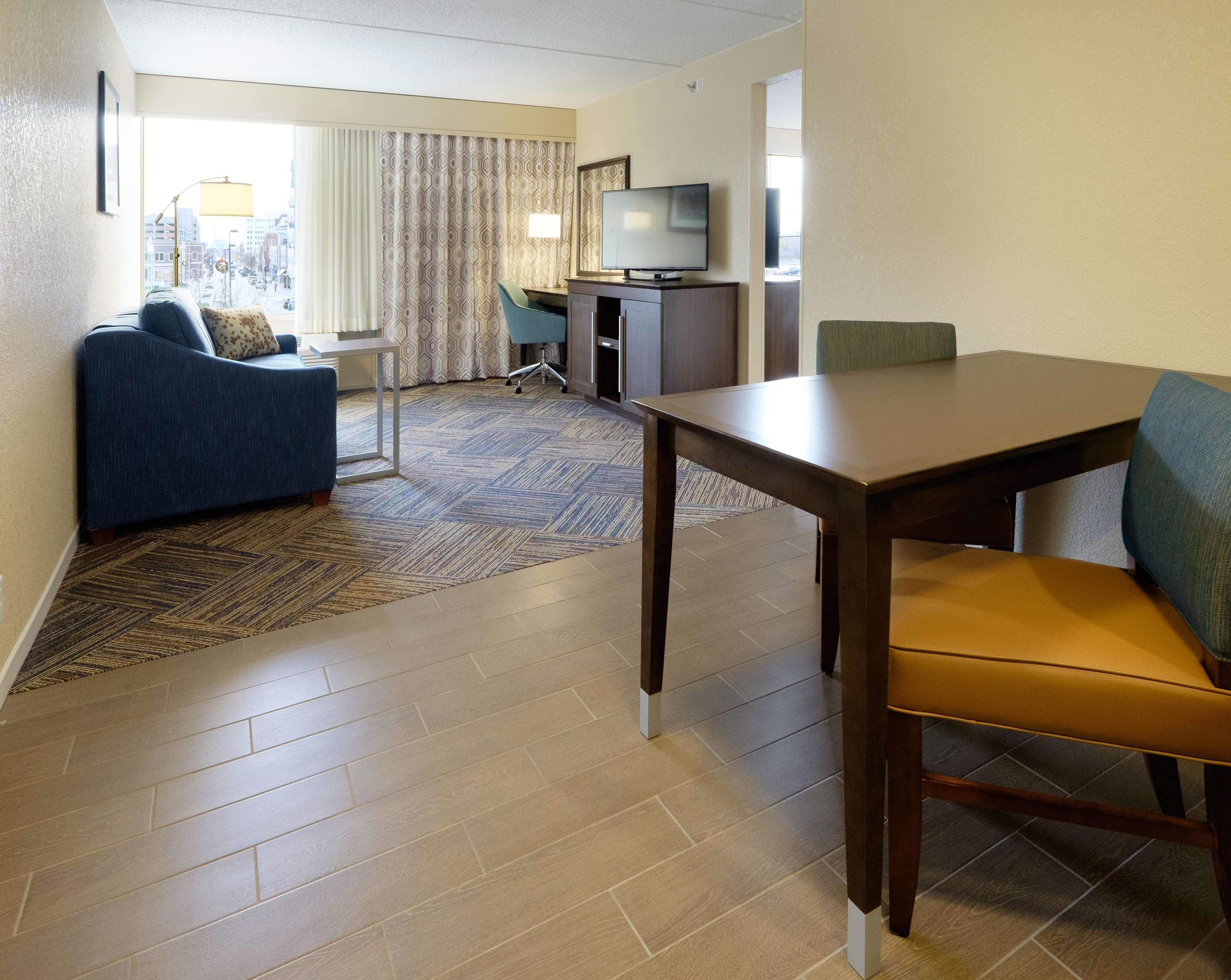Hampton Inn Green Bay Downtown Экстерьер фото