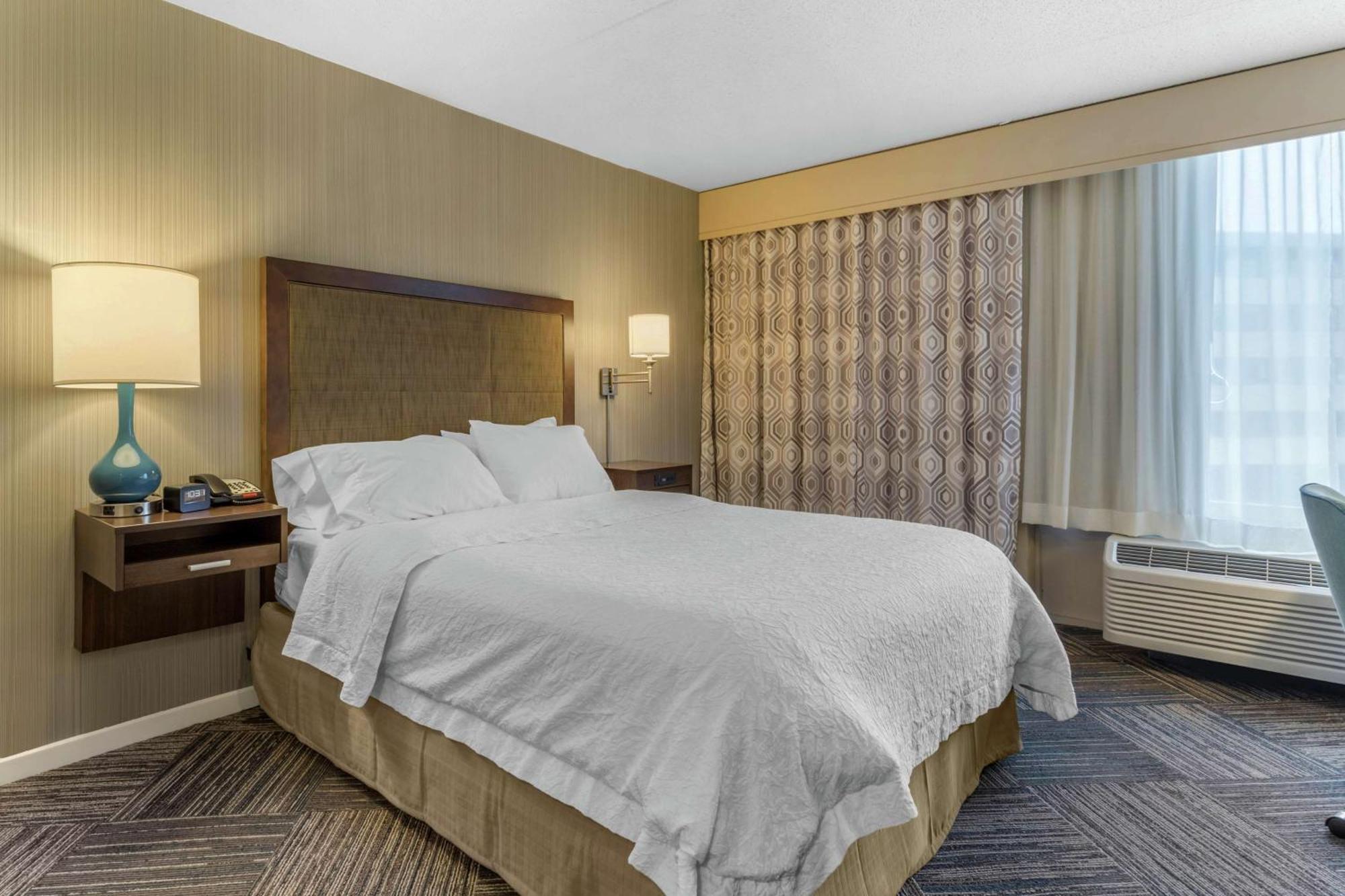 Hampton Inn Green Bay Downtown Экстерьер фото
